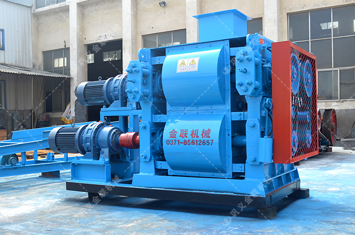 四齒輥破碎機(jī)廠(chǎng)家,四齒輥破碎機(jī)價(jià)格,大型四齒輥破碎機(jī)圖片/特點(diǎn)