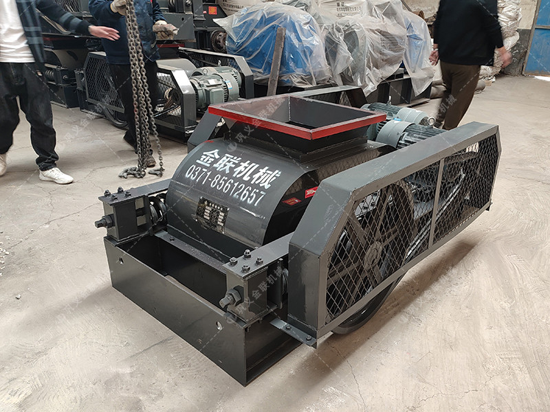 2pgc600*750雙齒輥破碎機發往湖南婁底破碎煤塊